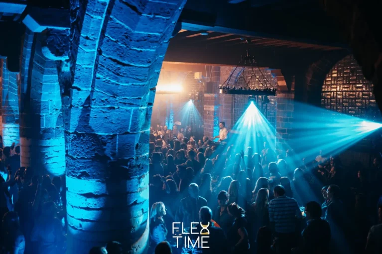No party without lights