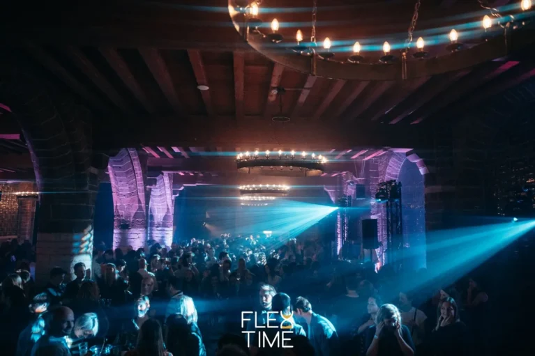 No party without lights
