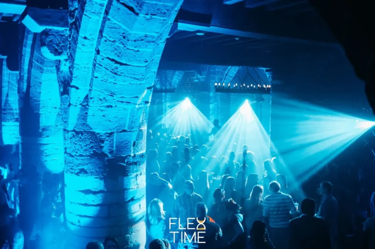 No party without lights