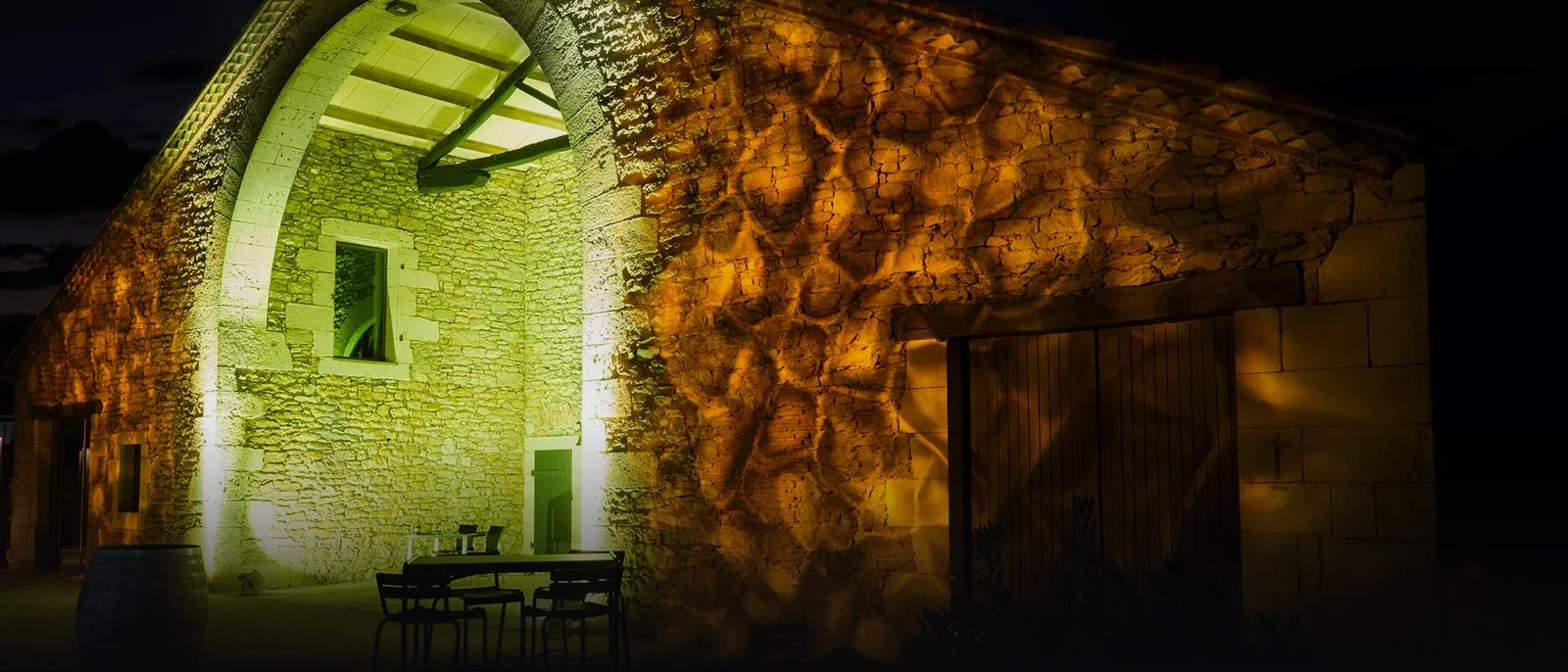 Contest Architectural Lighting — VH2O-90